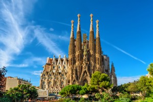 De Sagrada Familia in Barcelona ontworpen in 1882 door de architect Gaudi